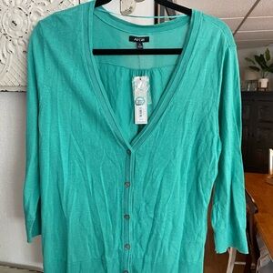 Apt. 9 Teal V-Neck Button, 3/4 Cardigan. Never worn. Apologies for wrinkles.